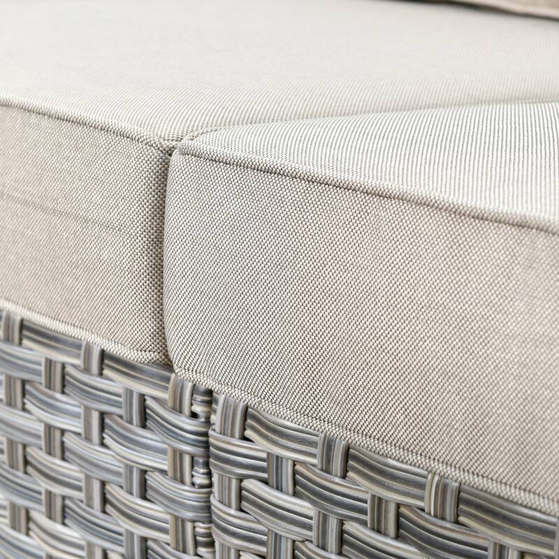 OVIOS 5-piece Patio Wicker Conversation Set With Fire Table