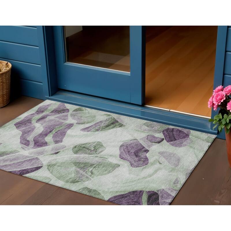 HomeRoots Abstract Transitional Rectangle Outdoor Rug - 3' x 5'
