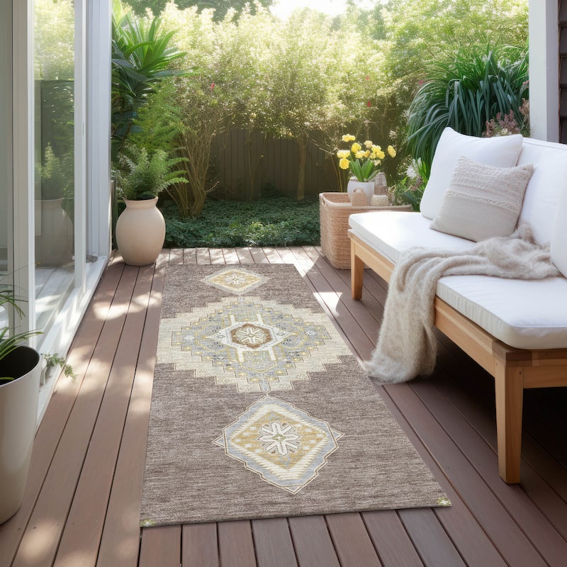 Machine Washable Indoor/ Outdoor Boho Traditional Chantille Rug - Taupe - 2'3" x 7'6"
