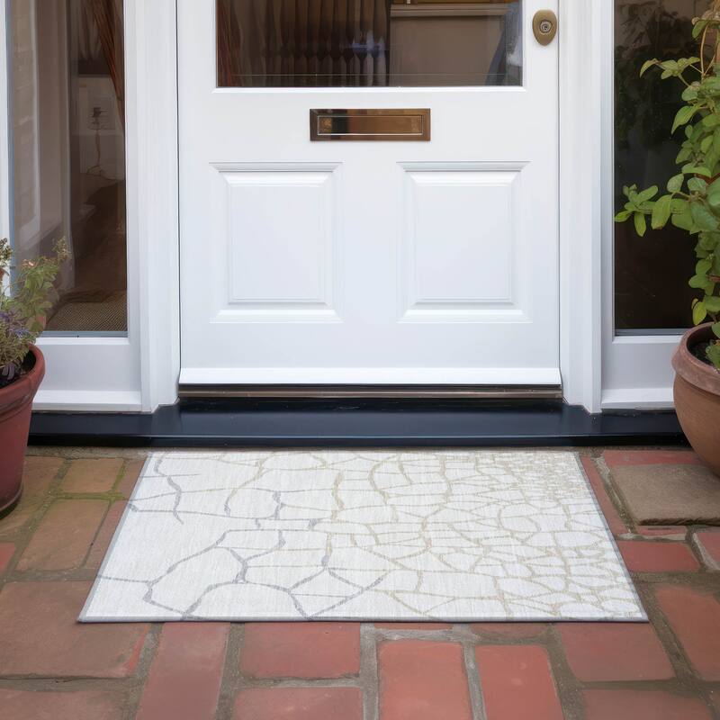 Machine Washable Indoor/ Outdoor Abstract Webby Chantille Rug