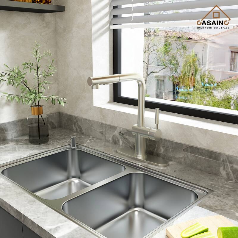 Single Handle Pull Out Sprayer Kitchen Faucet
