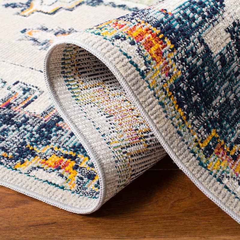 SAFAVIEH Crystal Zahariea Boho Distressed Rug