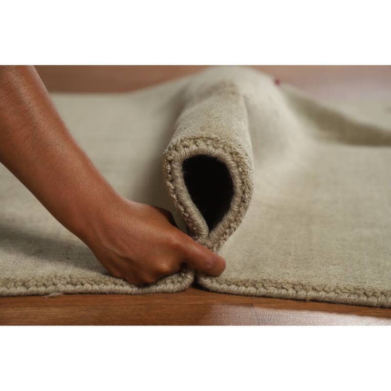 Hand Knotted Oriental 100% Wool Carpet Tribal Animal Pictorial Beige & Ivories Gabbeh Area Rug - 6' 6'' X 4' 7''