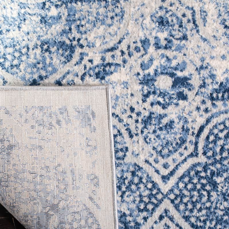 SAFAVIEH Brentwood Cira Traditional Oriental Rug