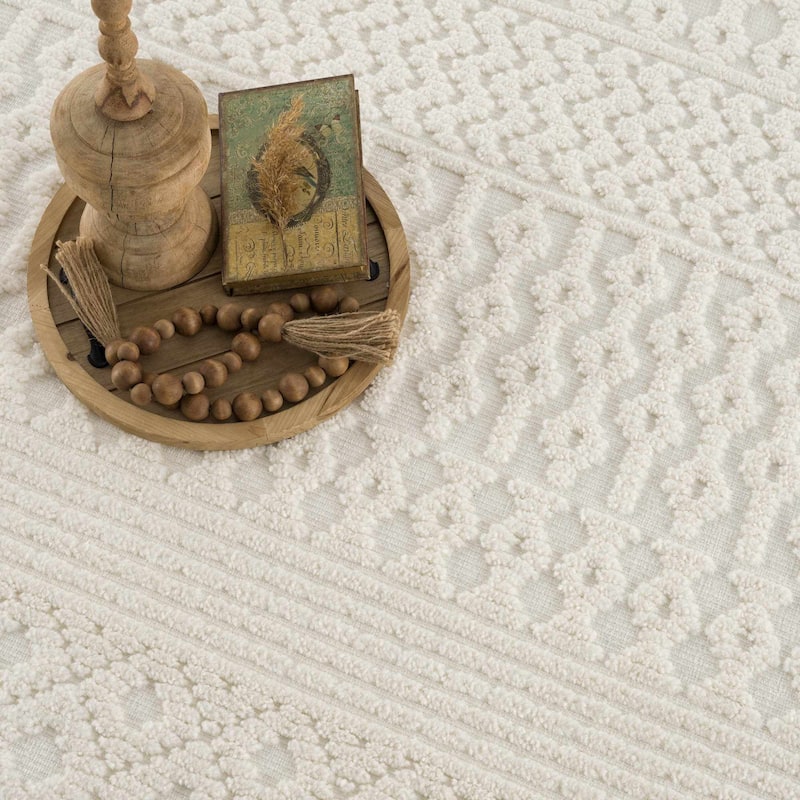 Hauteloom Drago Hallway, Kitchen Machine Washable Runner Rug - White, Off White - 2'7" x 7'2"