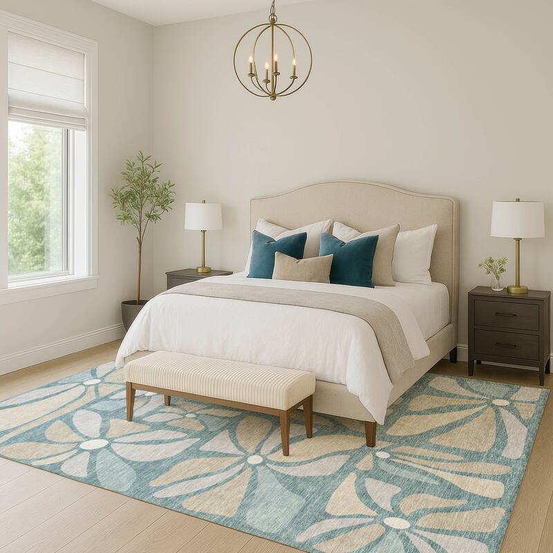 Machine Washable Indoor/ Outdoor Modern Gilcrest Chantille Rug