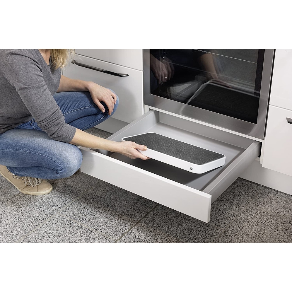 Hailo folding step shop stool
