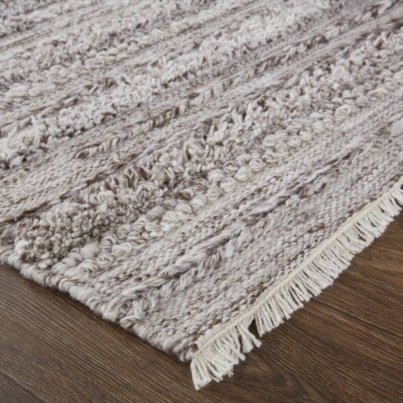 Zume Traditional Stain Resistant Woven Soft Durable Area Rug By HomeRoots - 5' x 8'