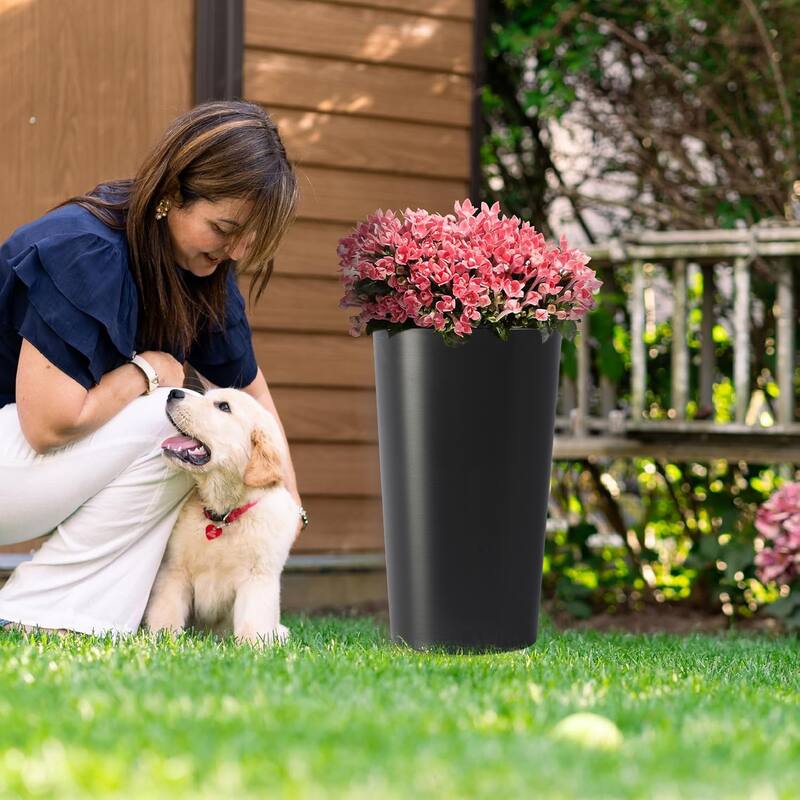 Anmytek Set of 2 Tall Black Planters 21.7 Inch Tapered Plastic Pots Weather Resistant for Indoor Outdoor Patio Entryway