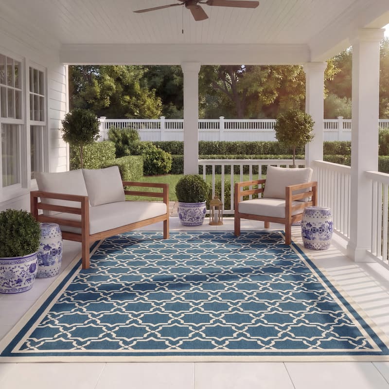 SAFAVIEH Courtyard Gulsin Indoor/ Outdoor Waterproof Patio Backyard Rug