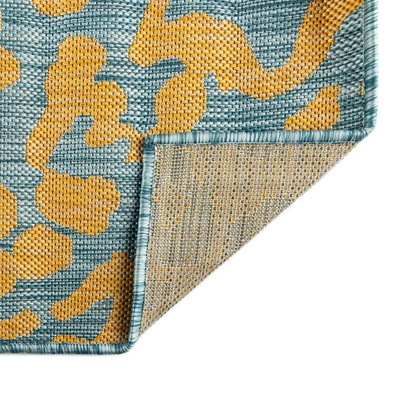 Outdoor Gallery Collection Area Rug