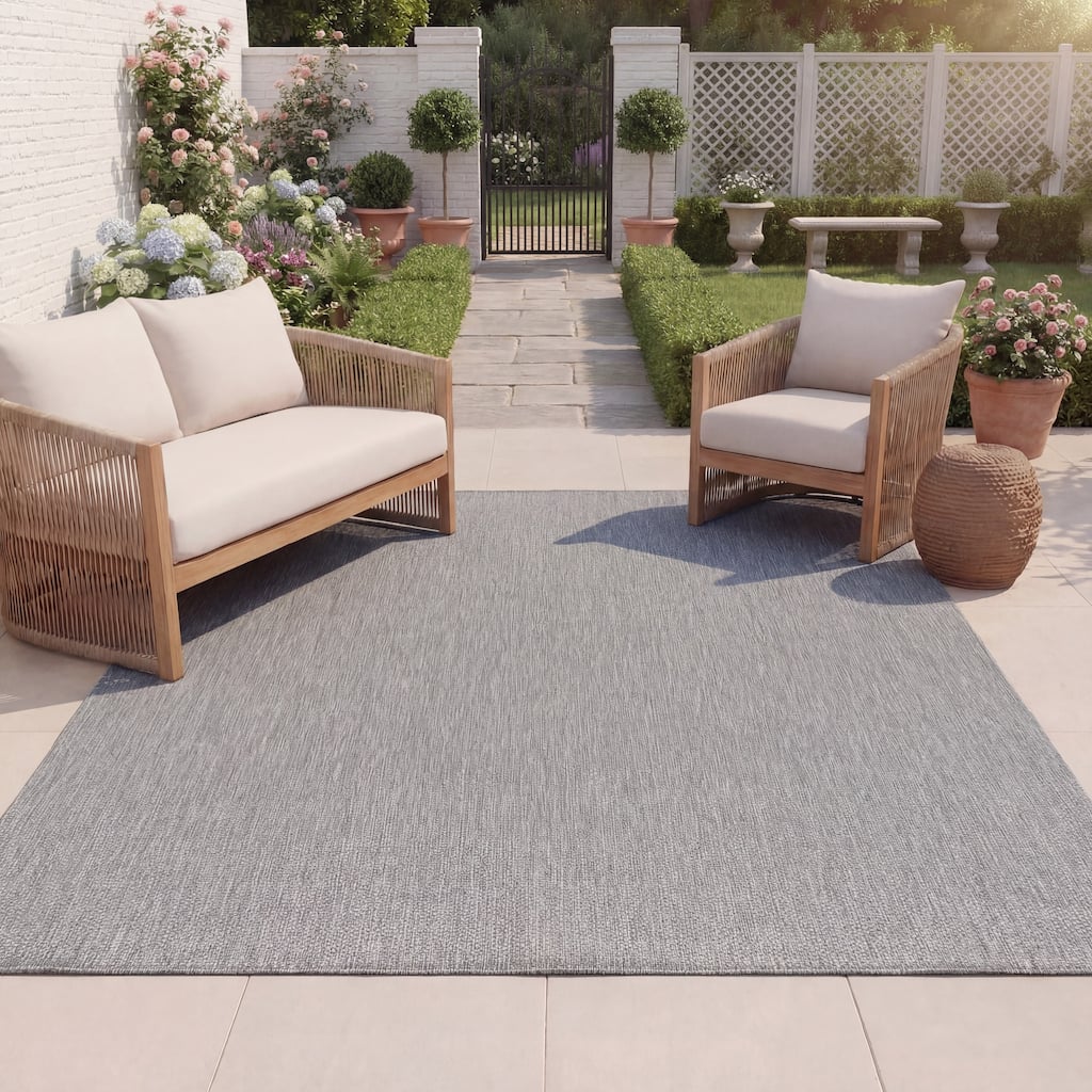 SAFAVIEH Beach House Nanda Transitional Indoor/Outdoor Rug