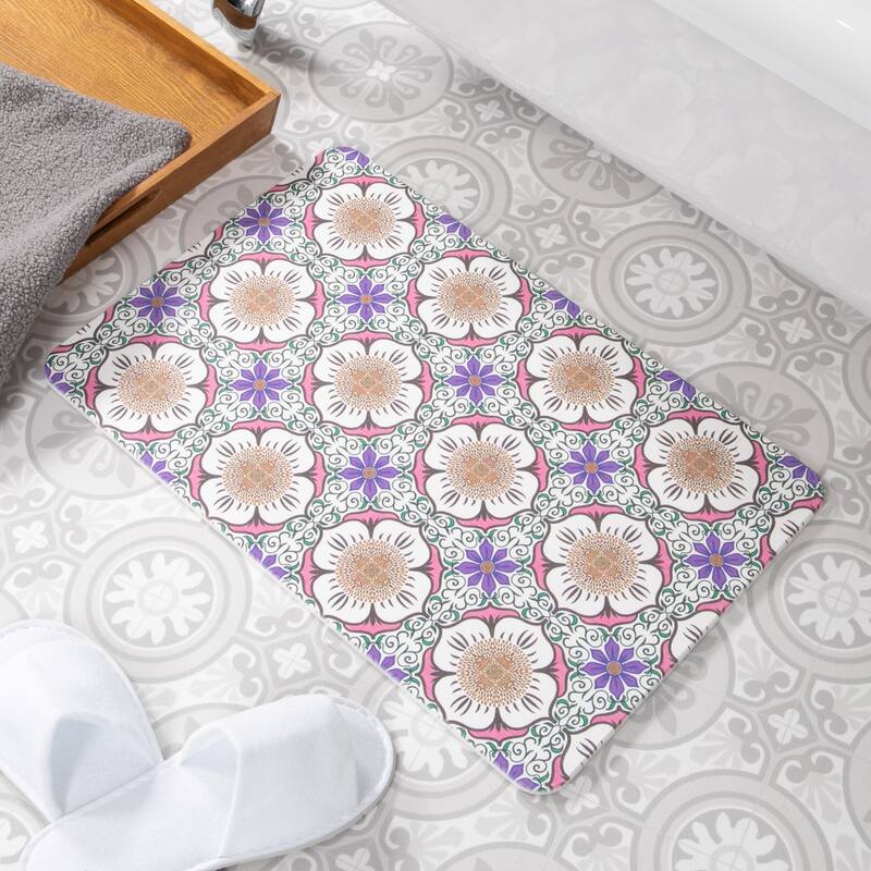 Artsy Mats Flower White Stone Non Slip Bath Mat