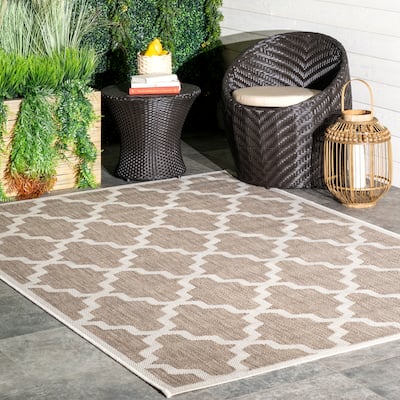 Nuloom Outdoor Moroccan Trellis Area Rug
