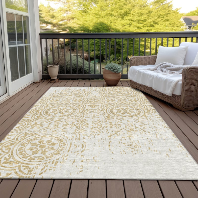 Machine Washable Indoor/ Outdoor Chantille Vintage Suzani Rug - Gold - 10' x 14'
