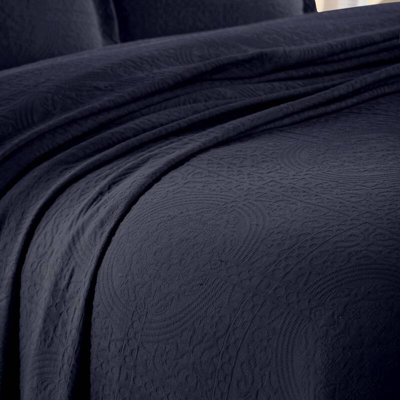 Superior Fleur De Lis Cotton Decorative Bedspread Set
