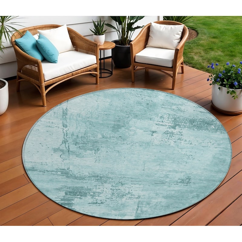 HomeRoots Abstract Transitional Rectangle Outdoor Rug - 8' Round