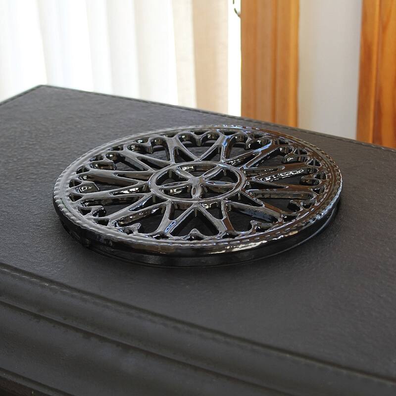 Minuteman International Enameled Sunburst Round Trivet for Stoves, 7 Inch Diameter, Black