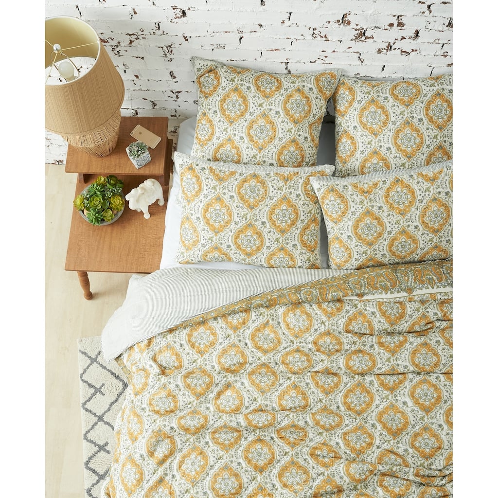 Freddie Ochre Twin Quilt