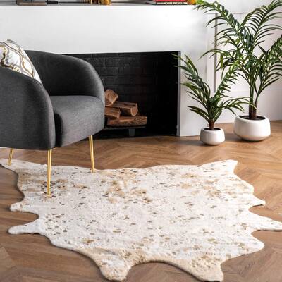 nuLOOM Iraida Faux Cowhide Shaped Rug - 3'6"