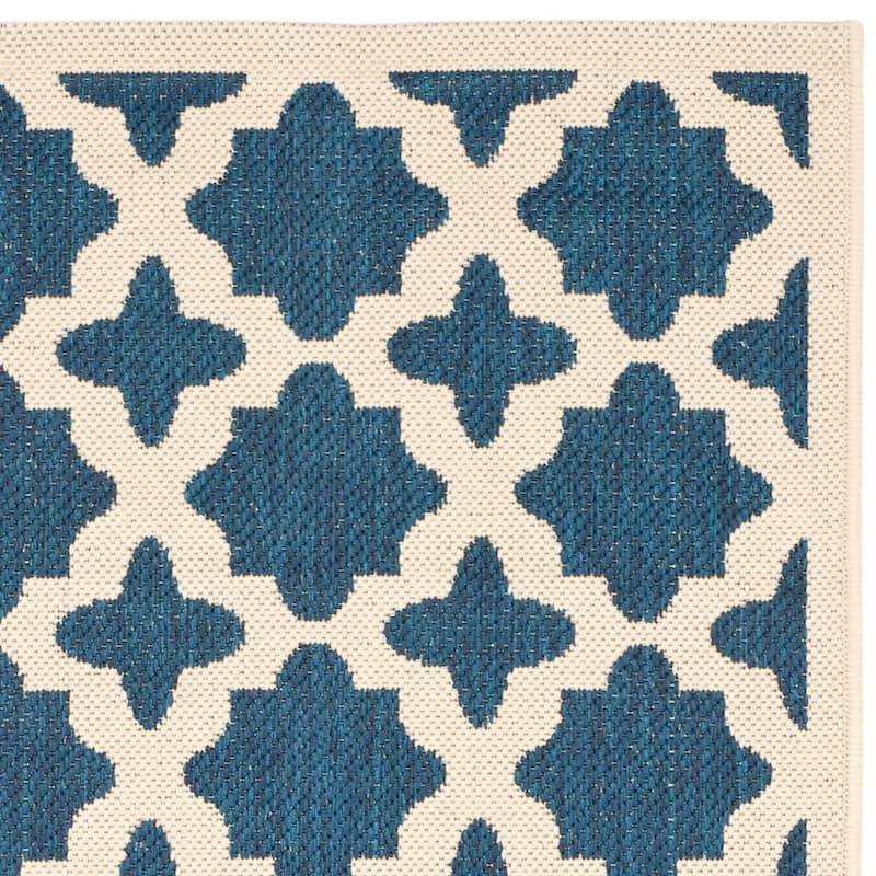 SAFAVIEH Courtyard Dorthey Indoor/ Outdoor Waterproof Patio Backyard Rug