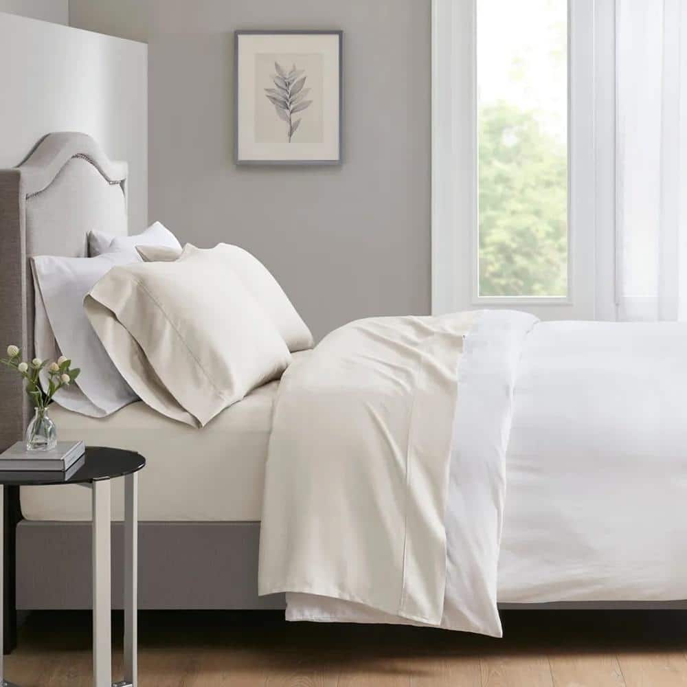 4pc King 700 Thread Count Cotton Sateen Weave Sheet Set Ivory Bed