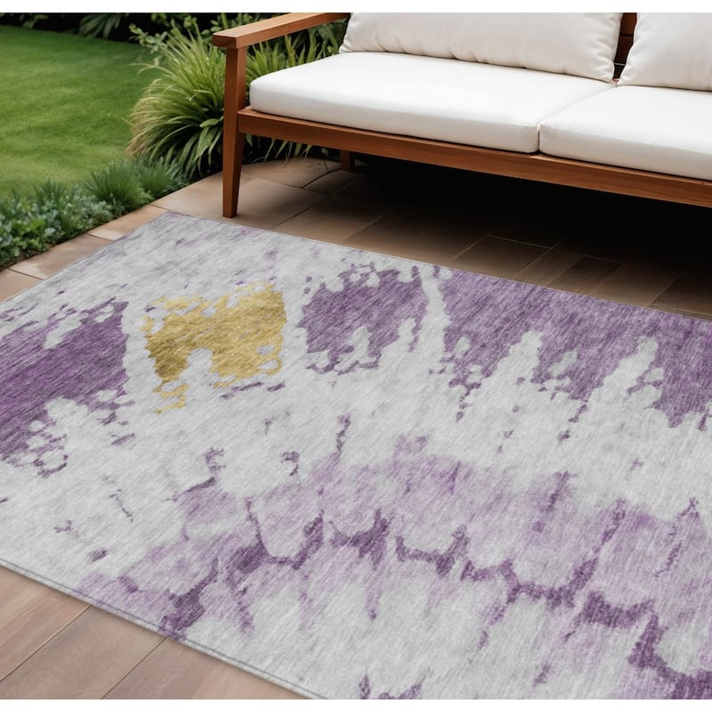 HomeRoots Abstract Transitional Rectangle Outdoor Rug - 10' X 14'