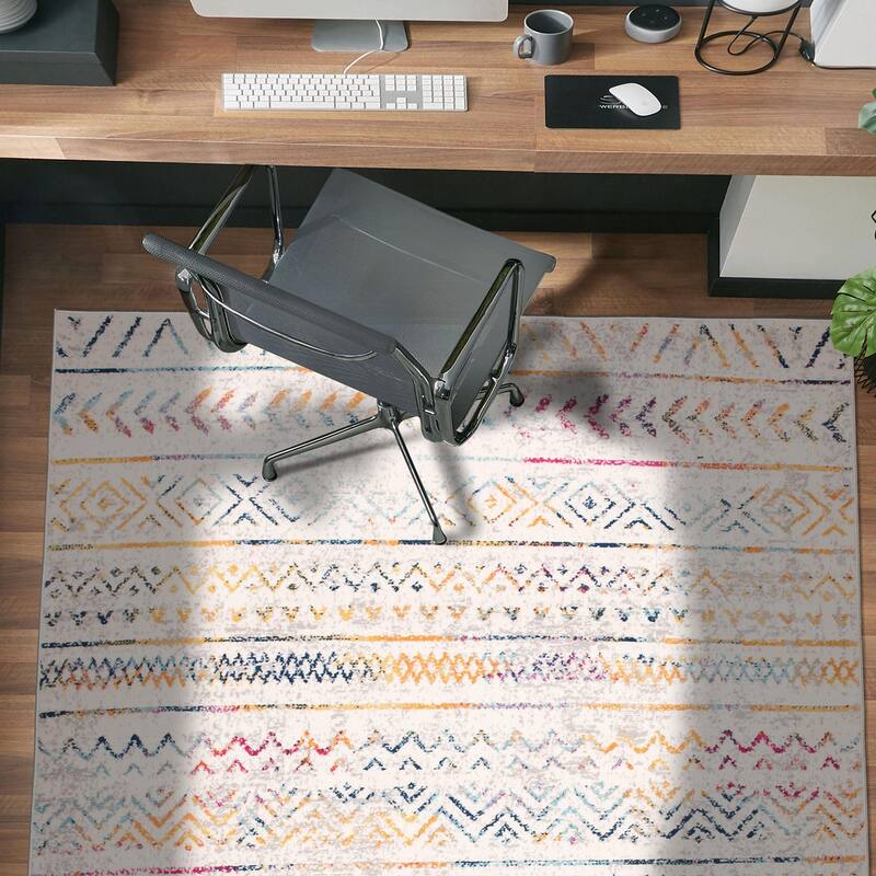 The Curated Nomad Midtown Geometric Distressed Bohemian Rug