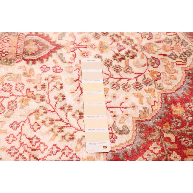 ECARPETGALLERY Hand-knotted Kashmir Cream Viscose Rug - 4'0 x 6'7