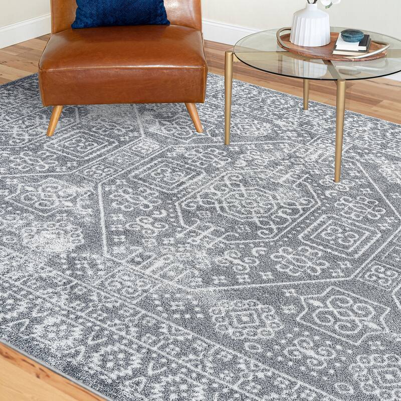 Mayson Traditional Oriental Indoor Area Rug