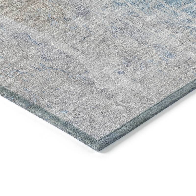 Machine Washable Indoor/ Outdoor Vintage Ombre Chantille Rug