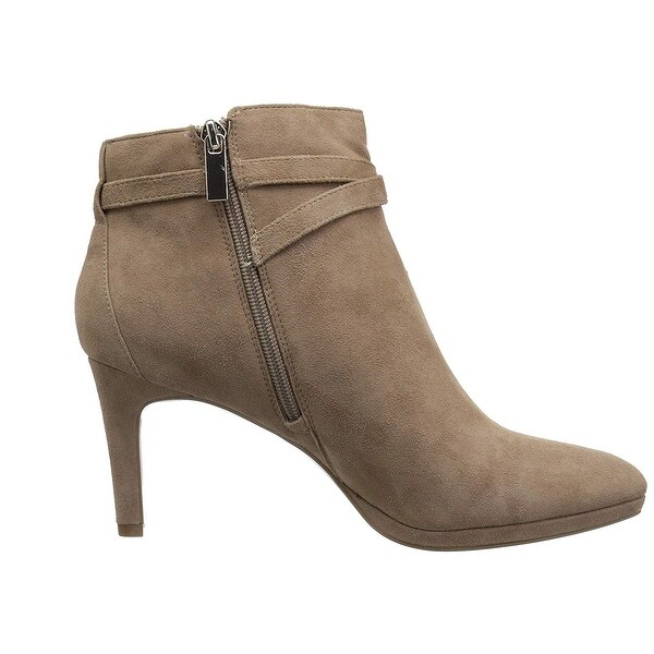 bandolino baruffi platform ankle booties