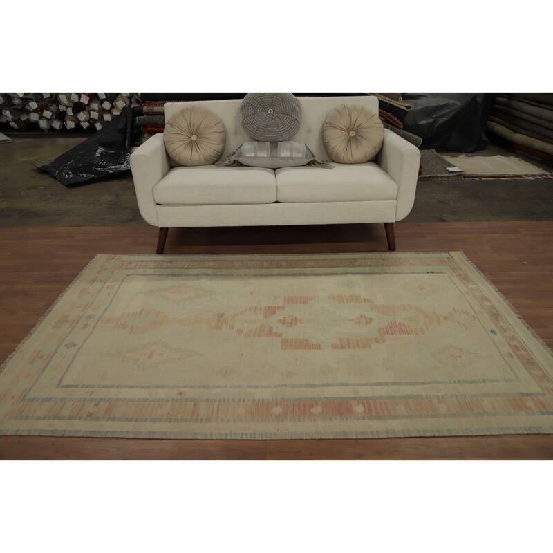 Hand Woven Oriental 100% Wool Carpet Southwestern Tribal Beige & Ivories Kilim Area Rug - 7' 4'' X 5' 0''
