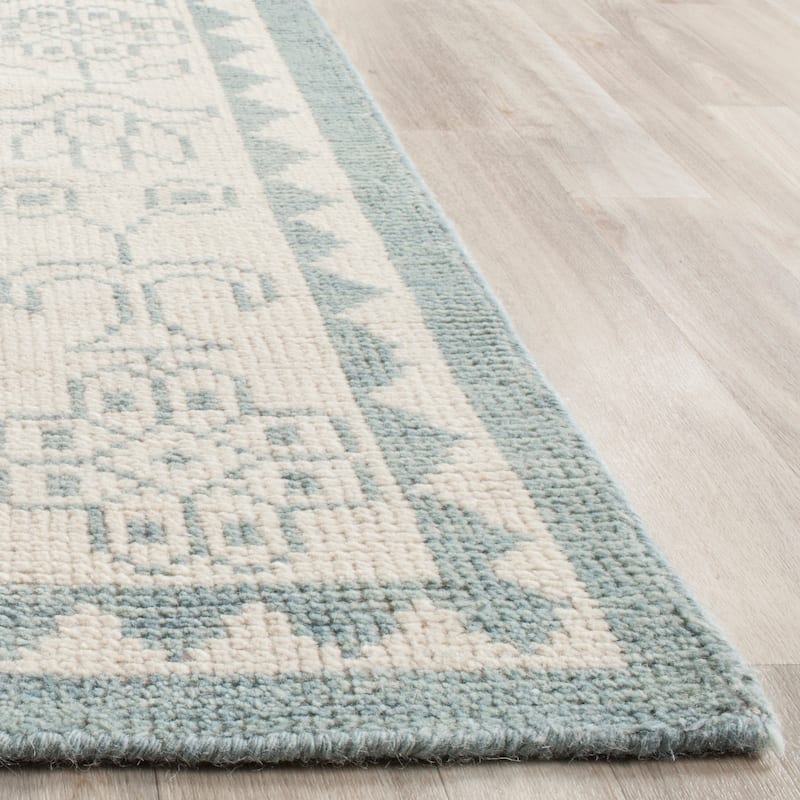 SAFAVIEH Hand-knotted Kenya Gerburg Southwestern Tribal Wool Rug