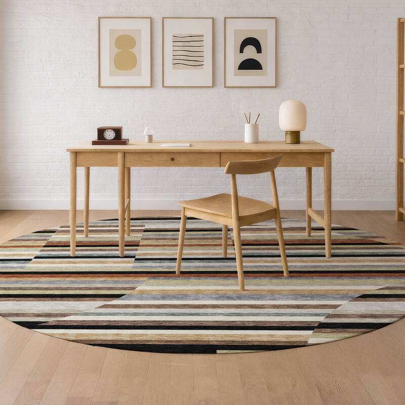 Machine Washable Indoor/ Outdoor Modern Cokedale Chantille Rug