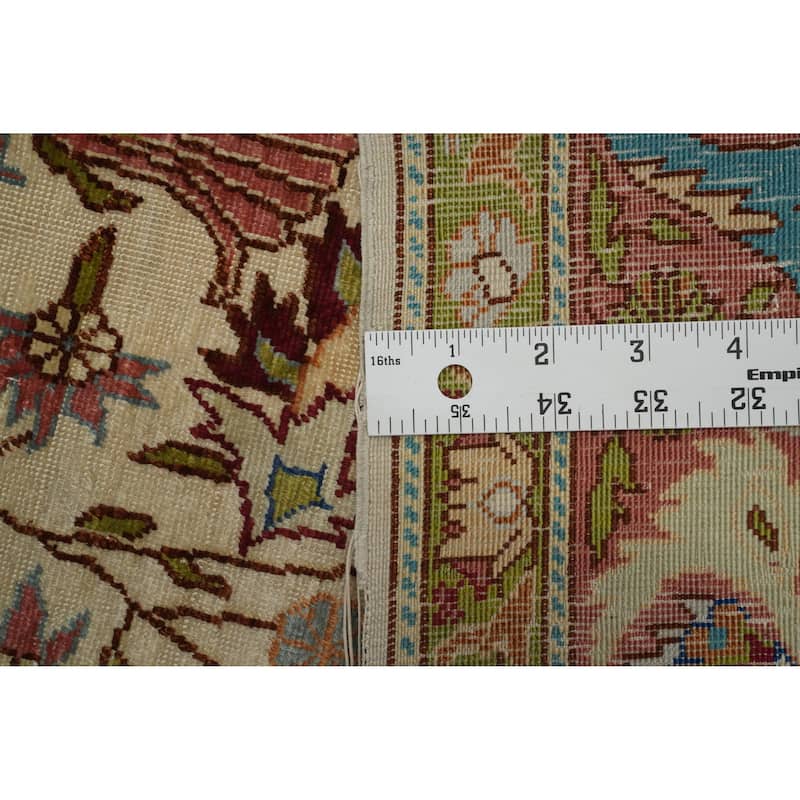 Hand Knotted Traditional Silk Beige Floral Area Rug - 5' 1'' X 3' 1''