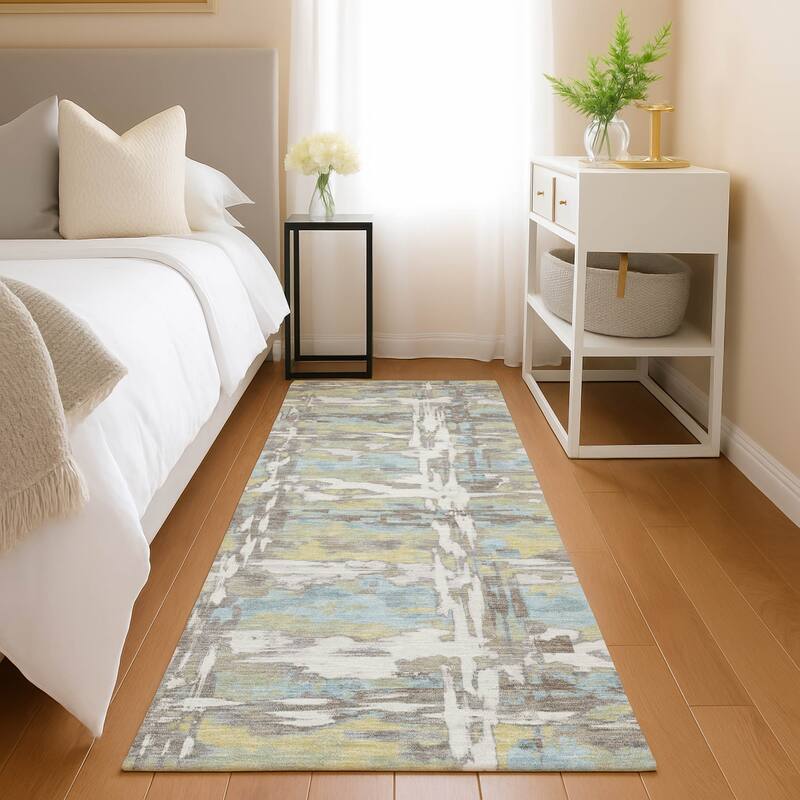 Machine Washable Indoor/ Outdoor Casual Fowler Chantille Rug