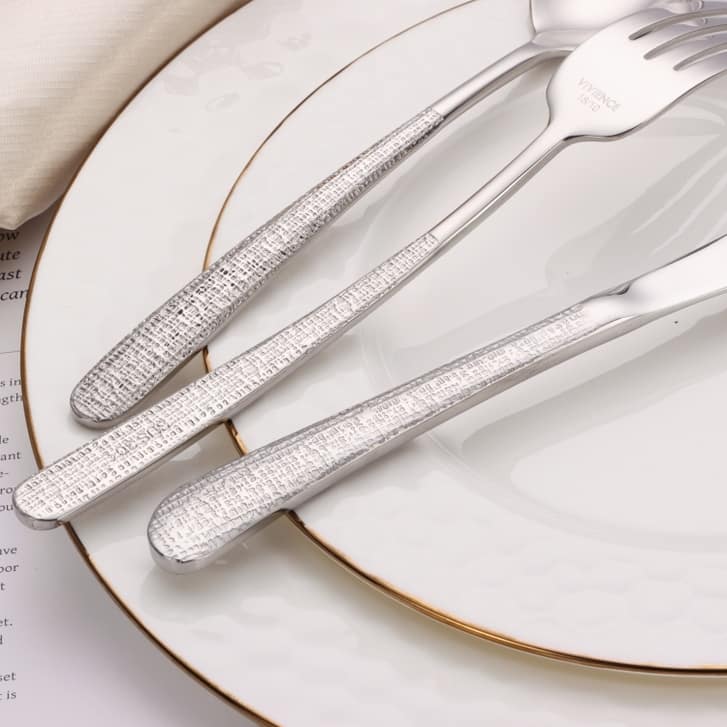 20 Pc Flatware Set with Colorblock Handles