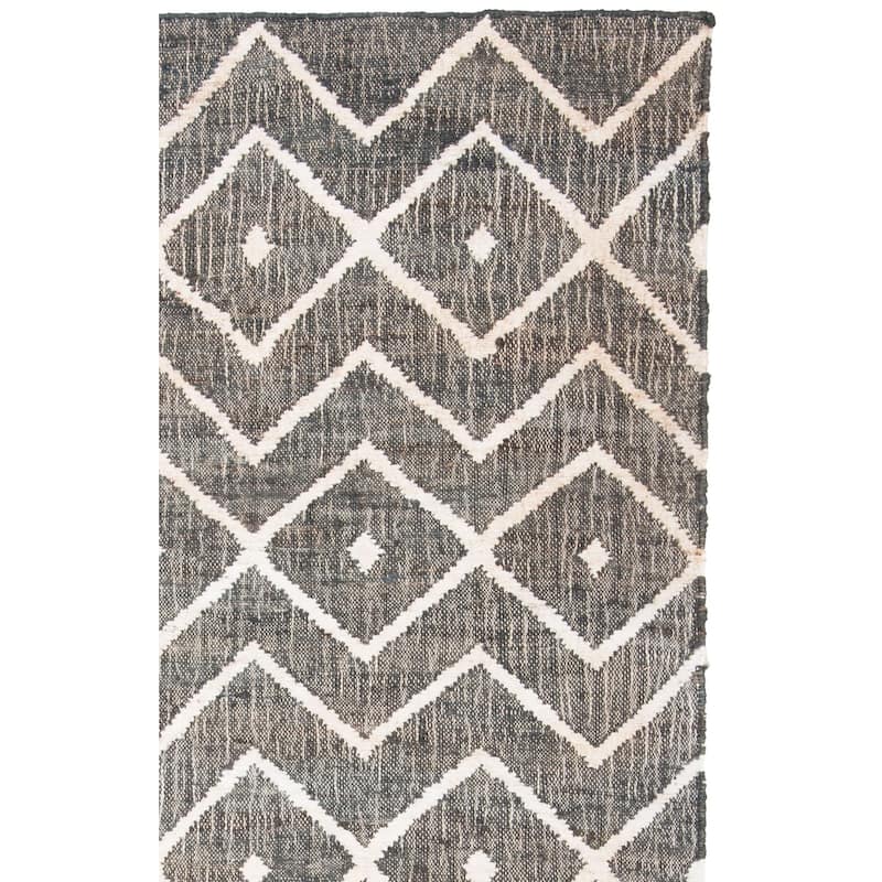 SAFAVIEH Handmade Kilim Fiorinda Flatweave Wool Rug