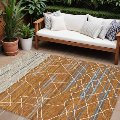 HomeRoots Striped Modern Rectangle Outdoor Rug