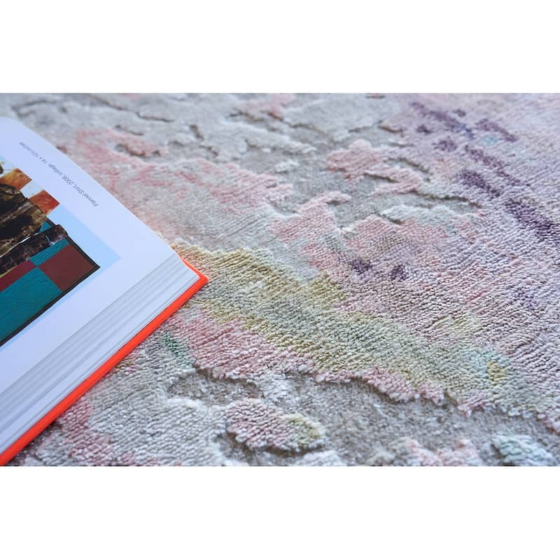 EXQUISITE RUGS Floor Art Hand-knotted Bamboo Silk Ivory/Gold/Blue Area Rug.