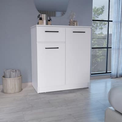 Idaho Dresser with 2-Door Cabinets and Drawer