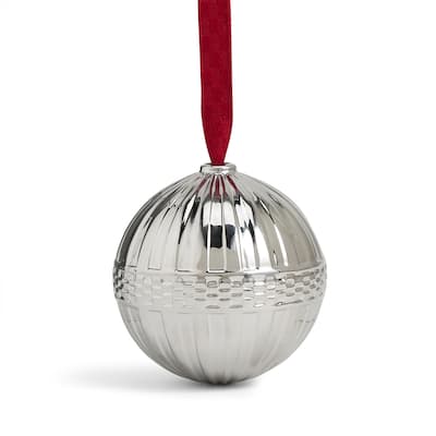 Wedgwood Festive Fluted Ornament, Silver Coated