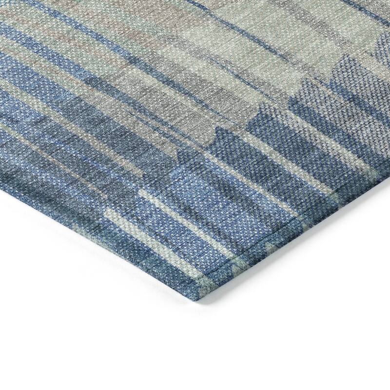 Machine Washable Indoor/ Outdoor Casual Stripe Chantille Rug