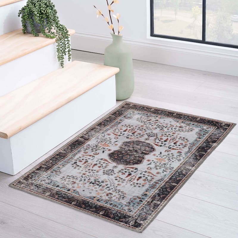 Superior Sparrow Medallion Machine Washable Indoor Area Rug or Runner - 2' x 3'