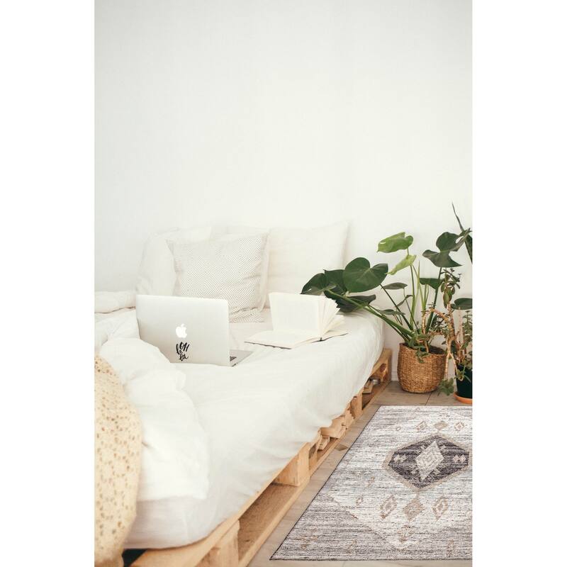 ECARPETGALLERY Hand-knotted Tangier Cream Wool Rug - 5'1 x 8'0