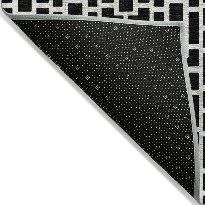 HomeRoots Geometric Transitional Rectangle Outdoor Rug