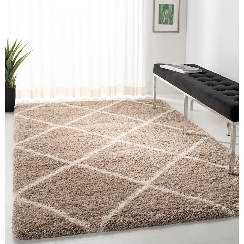 SAFAVIEH Hudson Shag Estella Diamond Trellis 2-inch Thick Rug - 3' x 5' - Beige/Ivory - Rectangle