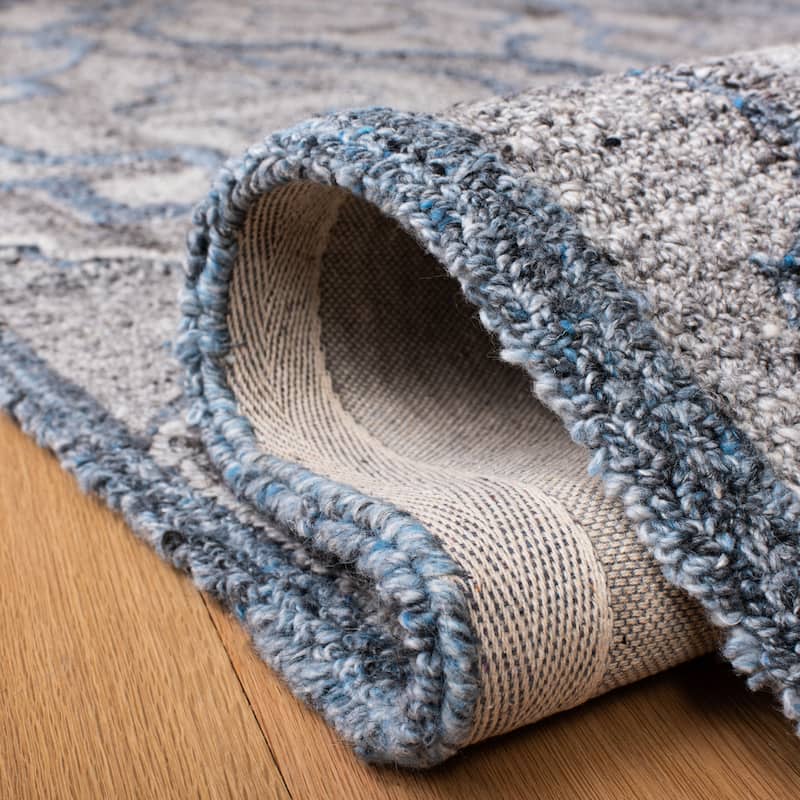 SAFAVIEH Handmade Abstract Mirdza Modern Wool Rug