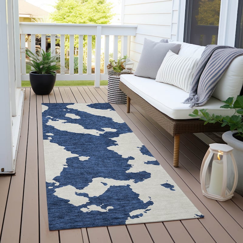 Machine Washable Indoor/ Outdoor Contemporary Abstract Chantille Rug - Navy - 2'3" x 7'6"